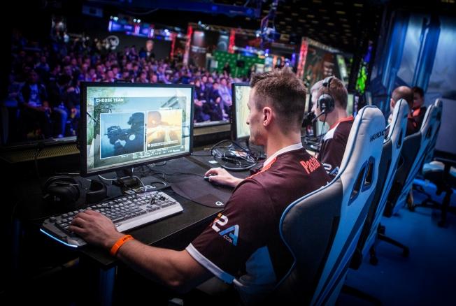 452.86 კოეფიციენტი CS:GO და Dota2-ზე