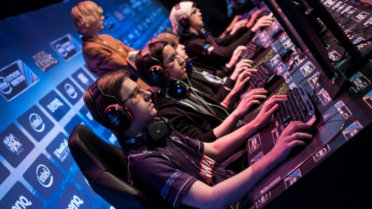 4.78 კოეფიციენტი CS:GO და Dota2-ზე